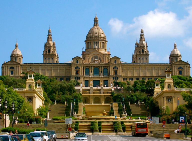 Национальный музей искусства Каталонии (Museo Nacional de Arte de Cataluña)
