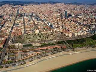 Тихий район Барселоны — Побленоу