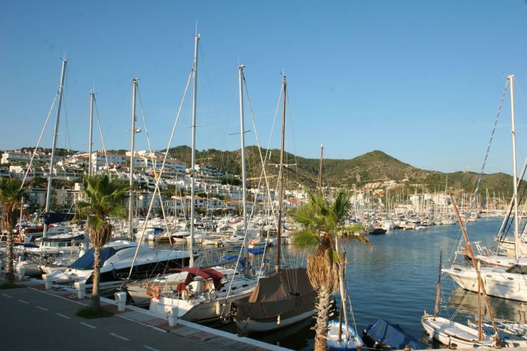 Коста Гарраф (Costa Garraf)