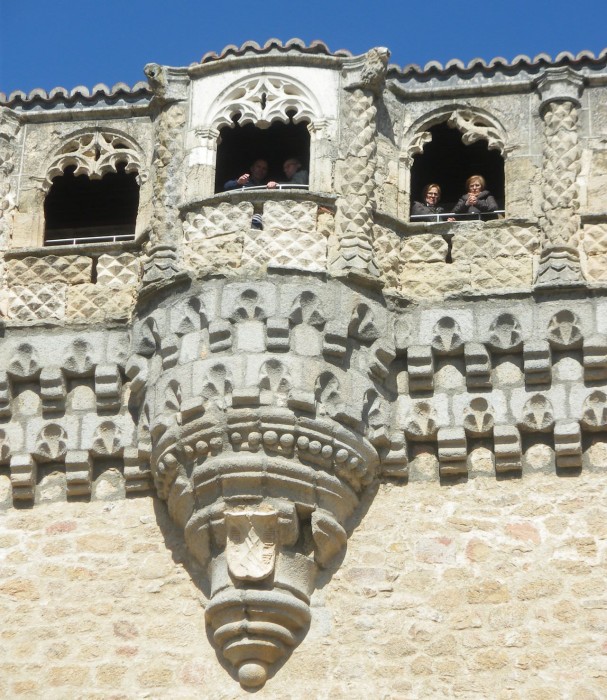 Замок Мансанарес-эль-Реал (Castillo de Manzanares el Real) 