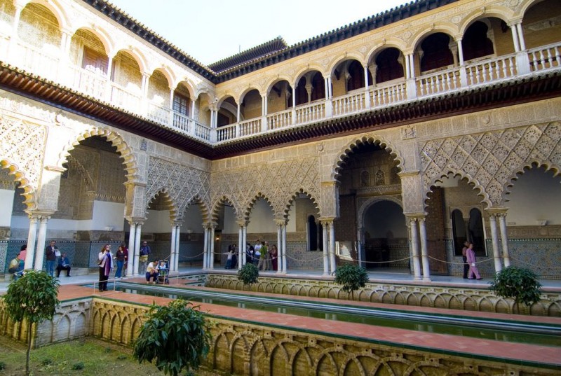 Дворец Реалес Алькасарес (Reales Alcázares)