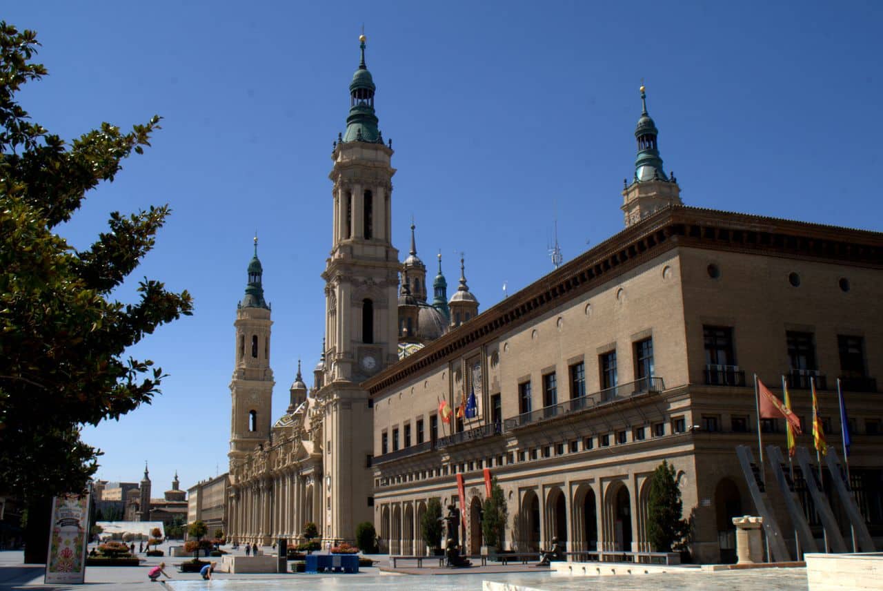 Базилика дель Пилар (Basílica del Pilar)