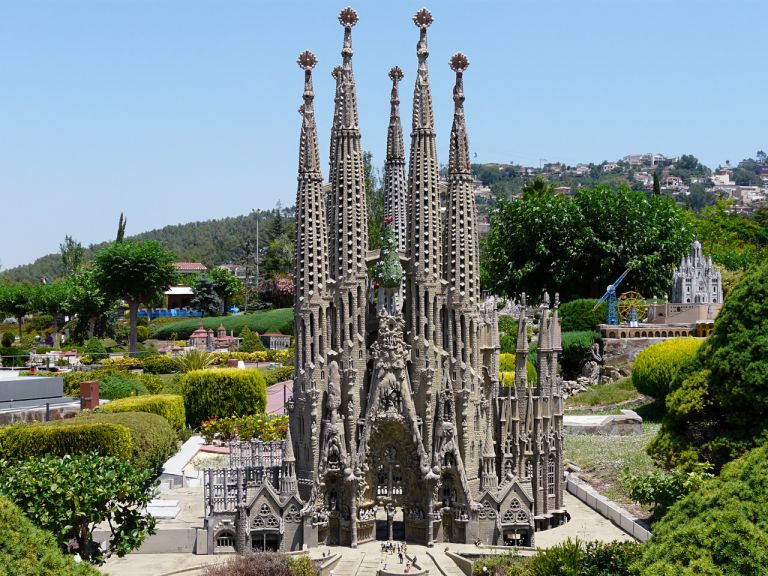 Храм Святого Семейства (Temple Expiatori de la Sagrada Família)