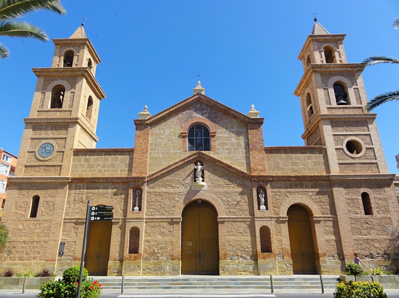Церквовь Непорочного Зачатия (Iglesia Arciprestal de la Inmaculada Concepción)