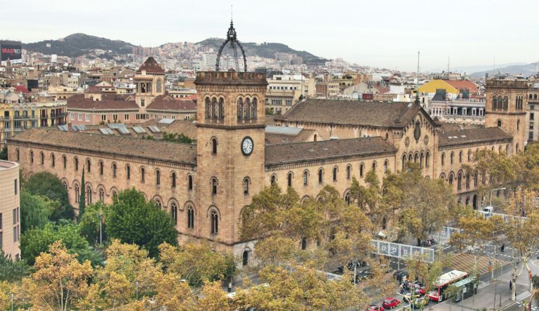 Барселонский университет (кат. Universitat de Barcelona)