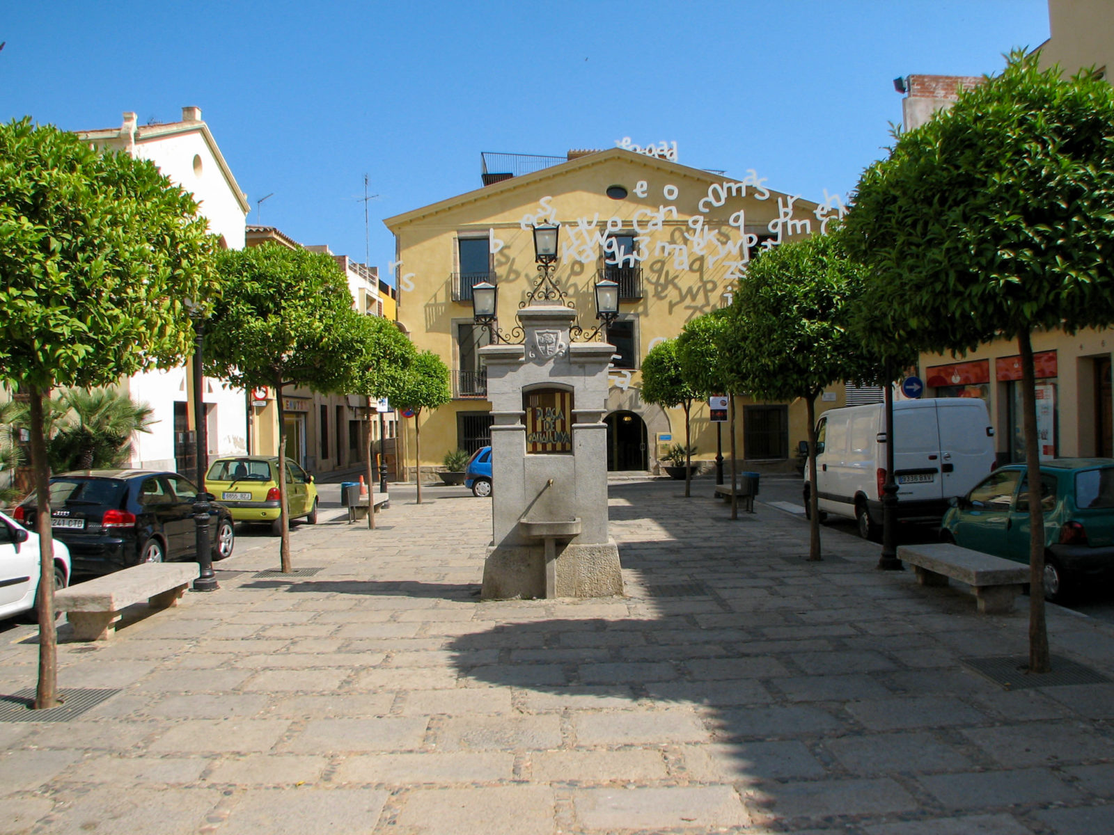 Площадь в старом городе