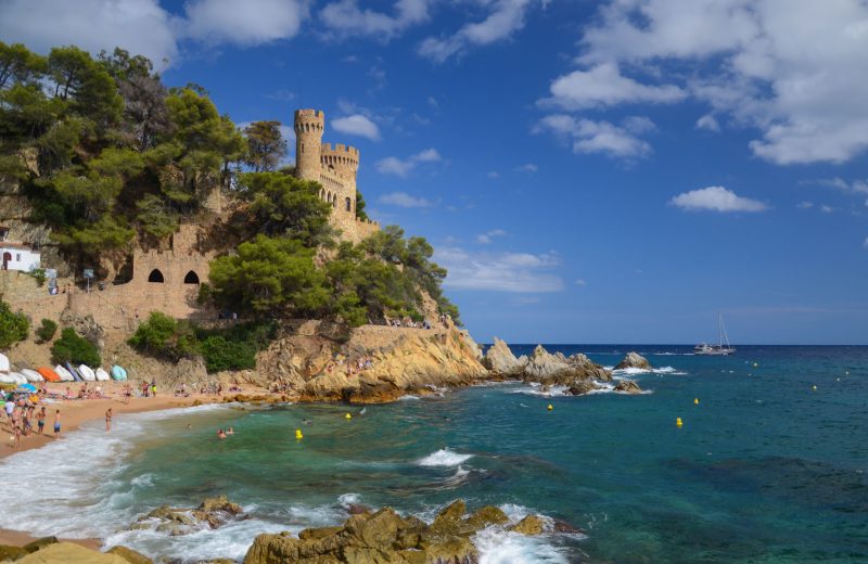 Замок на пляже (Castell d'en Plaja)