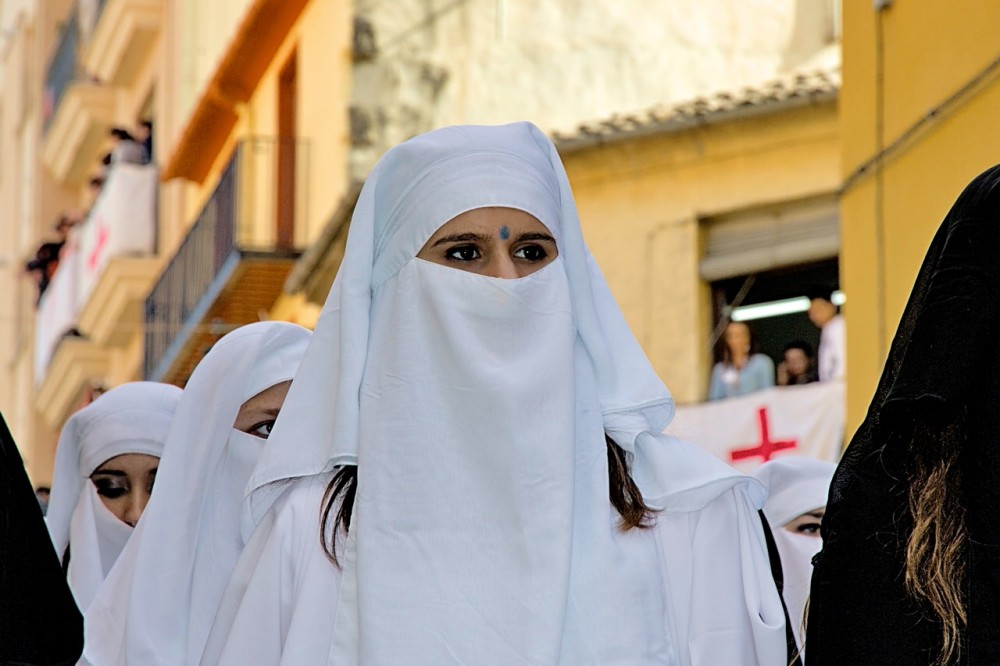 Религиозное шествие (фото: Mauro Ugeda)
