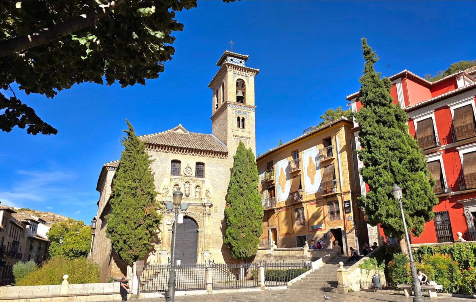 Церковь святого Эгидия и святой Анны (Iglesia de San Gil y Santa Ana)