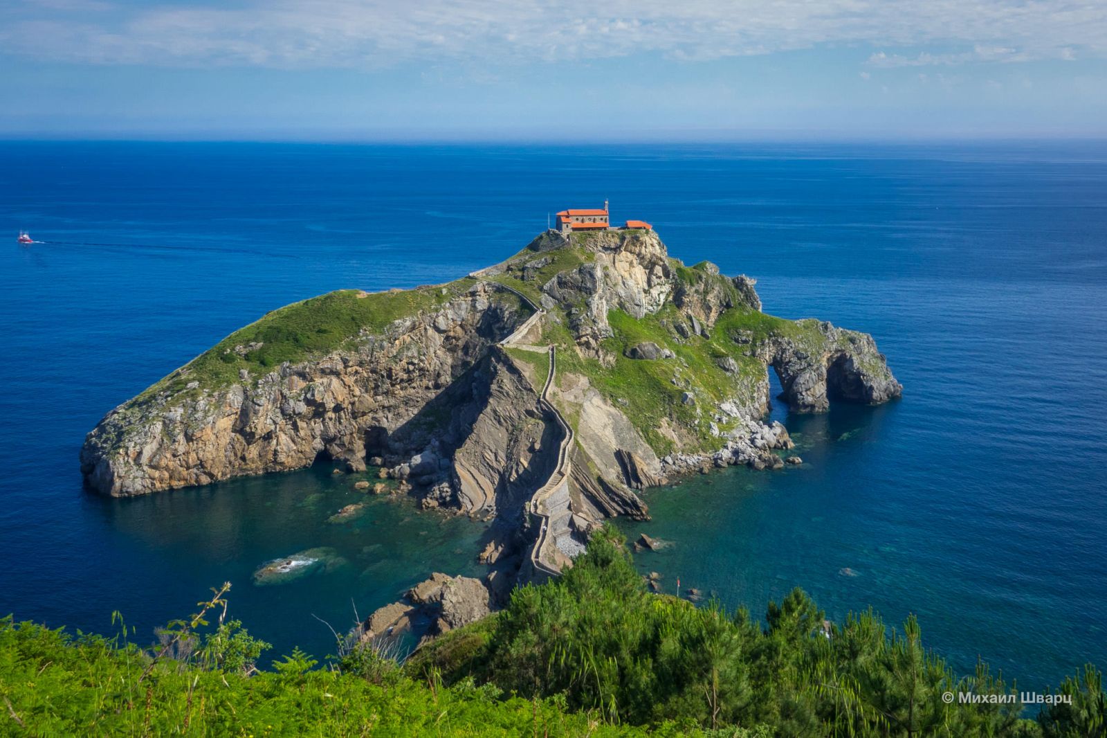 Остров Гастелугаче
