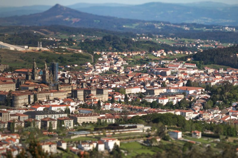Вид на город со смотровой Монте Педросо