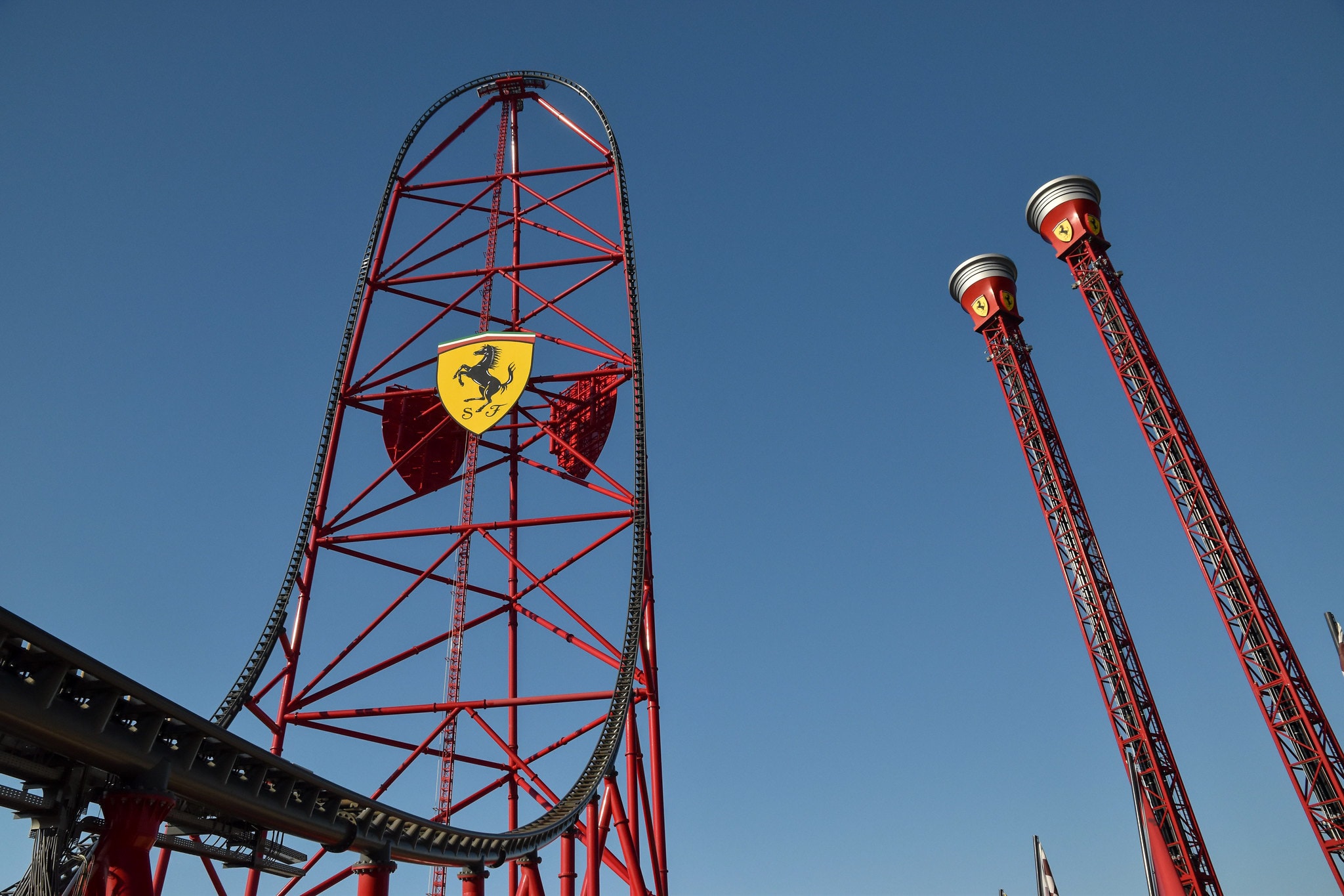 Парк развлечений Ferrari Land